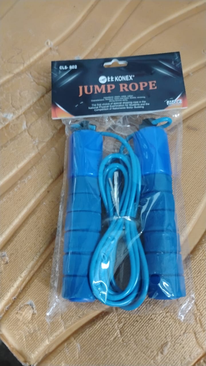 Adjustable Skipping Rope with Digital Jump Counter and Foam Grip Handles (1 Pc) Adjustable Skipping Rope with Digital Jump Counter and Foam Grip Handles (1 Pc)